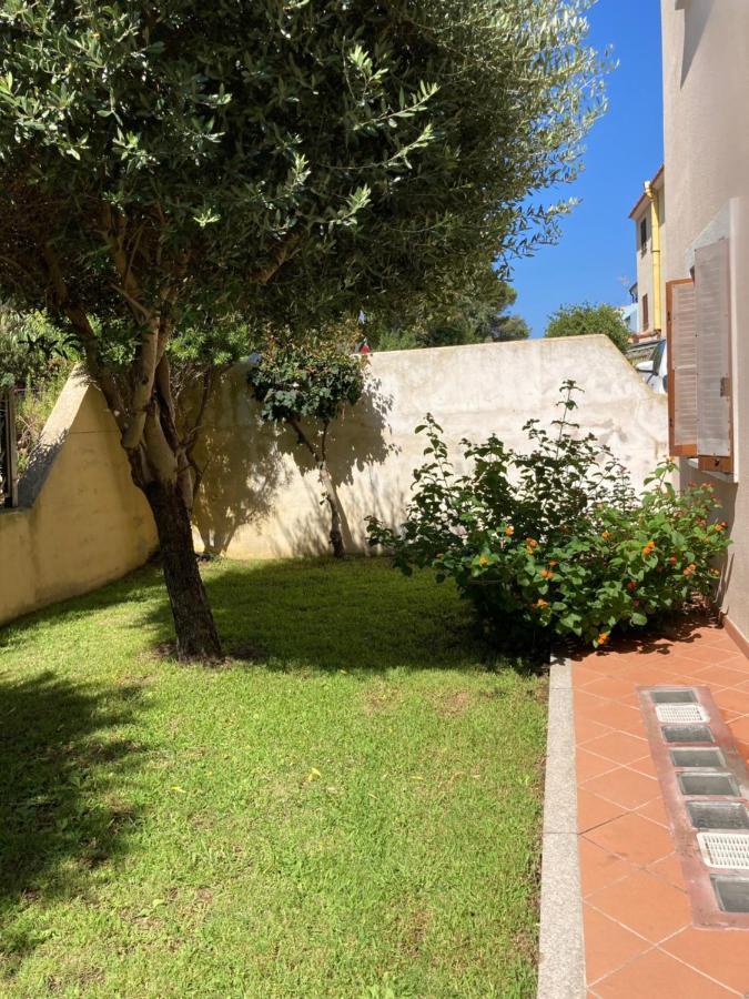 Residence Olimpo サンタ・テレーザ・ガッルーラ エクステリア 写真